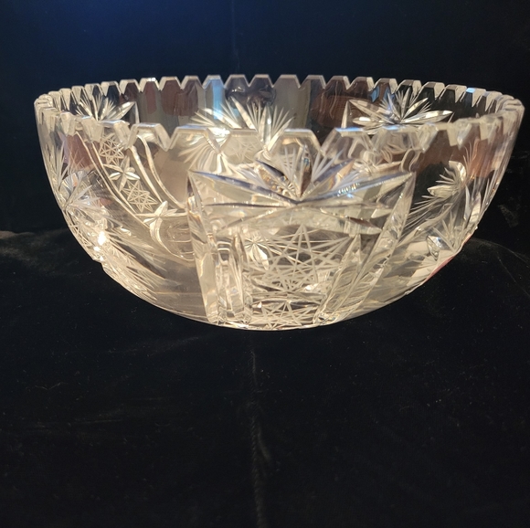 Vintage Bohemian Pinwheel Cut Crystal Bowl - Picture 3 of 7